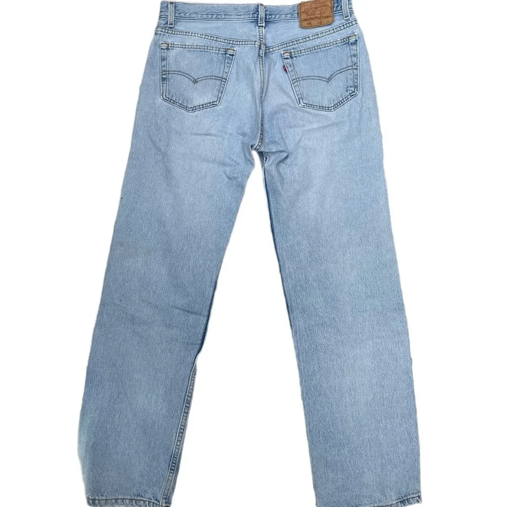 Vintage Levi’s 501 button fly light wash distressed cotton jeans size 36x32 - Picture 5 of 11